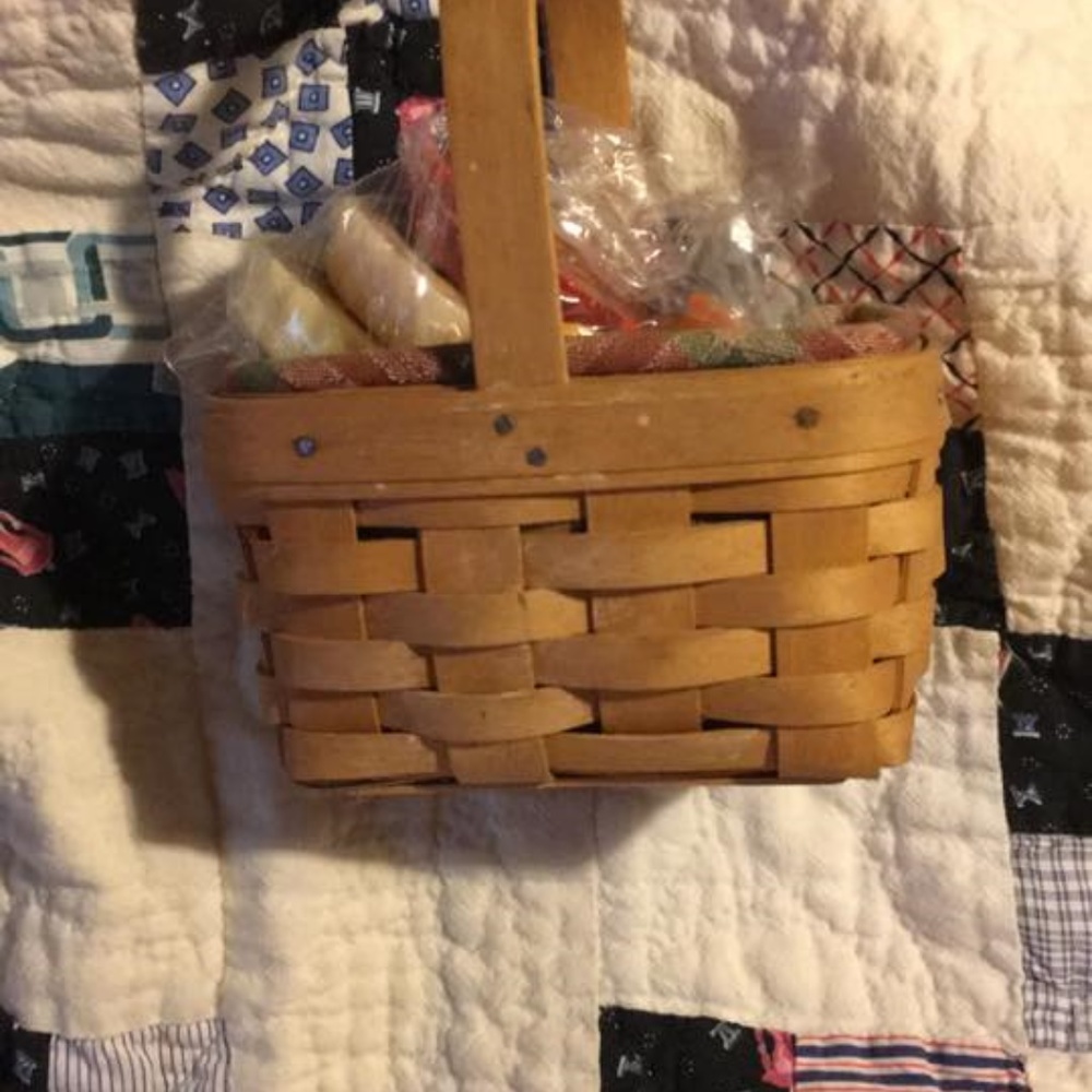 Longaberger basket and tarts